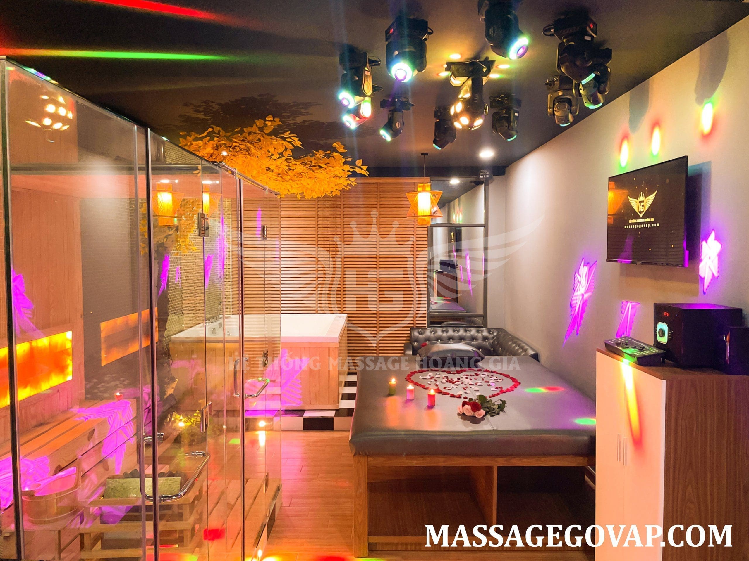 Hệ thống massage Hoàng Gia tại Huế